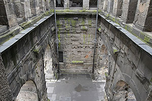 Trier: Porta Nigra, jedna zo 4 brán starovekého mesta Augusta Treverorum, 12.5.2023 Trier