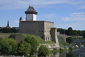 Narva: Narva linnus, Hermanni linnus, hrad Hermann, 15.7.2022 Narva