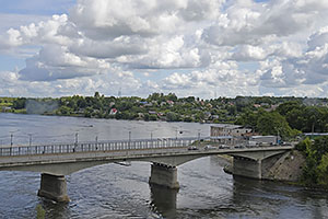 Narva: hraničný most Narva - Ivangorod, 15.7.2022 Narva