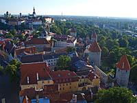 Tallinn: pohľad z veže kostola sv. Olafa, 2.8.2013 Tallinn