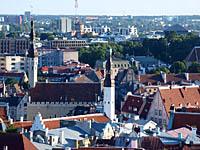 Tallinn: pohľad z veže kostola sv. Olafa, 2.8.2013 Tallinn
