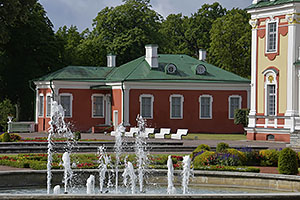 Tallinn: Kadrioru loss, palác Kadriorg, Ekaterintal, barokový palác Petra I. pre Katarínu I., 16.7.2022 Tallinn