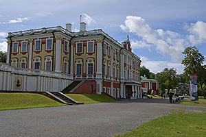 Tallinn: Kadrioru loss, palác Kadriorg, Ekaterintal, barokový palác Petra I. pre Katarínu I., 16.7.2022 Tallinn