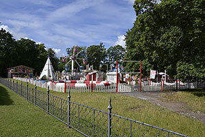 Tallinn: Kadriorg, Kadrioru park, Luna Luna, 16.7.2022 Tallinn