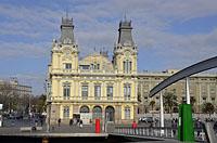 Barcelona: Port Vell, stará budova colného úradu, 12.3.2016 Barcelona