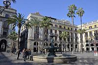 Barcelona: Plaça Reial, 12.3.2016 Barcelona