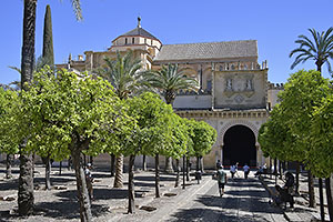 Córdoba: Patio de los Naranjos, Mezquita-Catedral, 17.4.2023 Córdoba