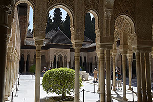 Granada: Alhambra, Palacios Nazaríes, 20.4.2023 Granada