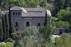 Granada: Alhambra, výhľad z Palacios Nazaríes na Albaicín, Palacio de los Córdova, 20.4.2023 Granada