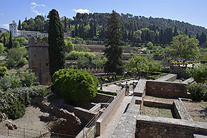Granada: Alhambra, Palacios Nazaríes, Jardines del Partal, Generalife, 20.4.2023 Granada
