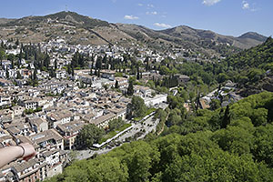 Granada: Alhambra, výhľad na Albaicín, 20.4.2023 Granada