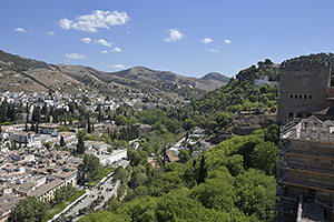 Granada: Alhambra, výhľad na Albaicín, 20.4.2023 Granada