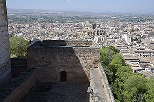 Granada: výhľad na mesto z Alhambry, 20.4.2023 Granada