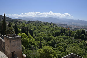 Granada: výhľad na mesto z Alhambry, 20.4.2023 Granada