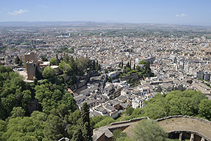 Granada: výhľad na mesto z Alhambry, 20.4.2023 Granada