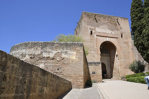 Granada: Alhambra, Puerta de la Justicia, 20.4.2023 Granada