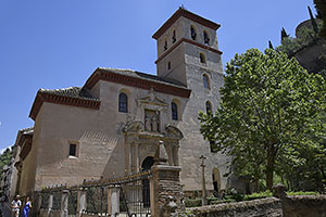 Granada: Iglesia de San Pedro y San Pablo, Carrera del Darro, 20.4.2023 Granada
