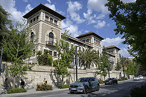 Granada: Escuela Normal de Magisterio Andrés Manjón, Calle Gran Vía de Colón, 20.4.2023 Granada