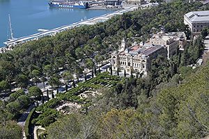 Málaga: výhľad z Castillo de Gibralfaro, Jardines de Pedro Luis Alonso, 15.4.2023 Málaga