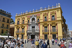 Málaga: Plaza del Obispo, Calle Molina Lario, Palacio Episcopal Centro de Arte, 15.4.2023 Málaga