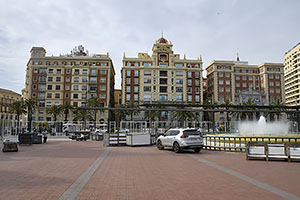 Málaga: Plaza de la Marina, 21.4.2023 Málaga