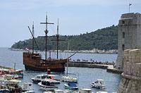 Dubrovnik: plachetnica prichádza do prístavu, 5.6.2018 Dubrovnik