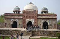 Dilli: mešita Isa Khan, 23.2.2015 Dilli