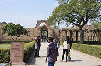 Dilli: Qutub Minar, 12.3.2015 Dilli