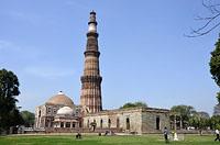 Dilli: Qutub Minar, 12.3.2015 Dilli