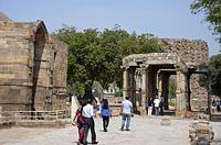 Dilli: Qutub Minar, 12.3.2015 Dilli