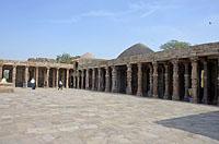 Dilli: Qutub Minar, Quwwat-ul-Islam Mosque, 12.3.2015 Dilli