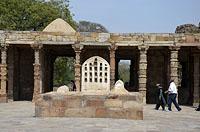 Dilli: Qutub Minar, 12.3.2015 Dilli