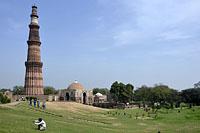 Dilli: Qutub Minar, 12.3.2015 Dilli