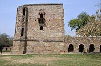 Dilli: Jamali Kamali, archeologický park Mehrauli, 12.3.2015 Dilli