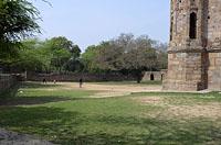 Dilli: Jamali Kamali, archeologický park Mehrauli, 12.3.2015 Dilli