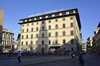 Florencia: Grand Hotel Baglioni s tieňom Basilica di Santa Maria Novella, 19.5.2015 Florencia