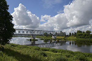 Daugavpils: rieka Daugava, Daugavpils dzelzceļa tilts, 10.7.2022 Daugavpils