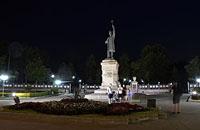 Kišiňov: Piața Marii Adunări Naționale, Monumentul lui Ștefan cel Mare, 31.7.2019 Kisinev