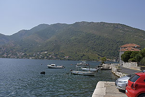 Čierna Hora: Boka kotorska, Lepetane, 17.8.2021 Cierna Hora