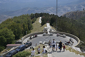 Čierna Hora: Nacionalni Park Lovćen, mauzóleum Petara II Petrovića-Njegoša, 20.8.2021 Cierna Hora