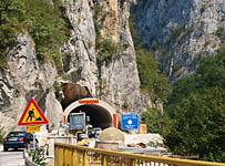 Čierna Hora: cestný tunel, 25.8.2012 Cierna Hora