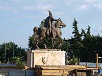 Skopje: pamätník Skanderbeg, 18.8.2012 Skopje
