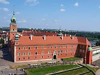 Varšava: výhľad zo zvonice kostola sv. Anny na Zamek Królewski, 11.8.2013 Varsava