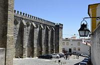 Évora