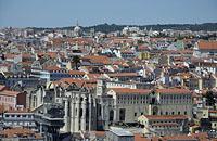 Lisabon: výhľad z Miradouro do Castelo de Sao Jorge, 11.5.2019 Lisabon
