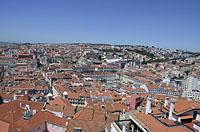 Lisabon: výhľad z Miradouro do Castelo de Sao Jorge, 11.5.2019 Lisabon