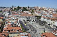 Lisabon: výhľad z Elevador de Santa Justa na Praça Dom Pedro IV (Rossio), 11.5.2019 Lisabon