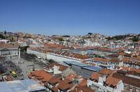 Lisabon: výhľad z Elevador de Santa Justa na Praça Dom Pedro IV (Rossio), 11.5.2019 Lisabon