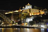 Porto: Ponte de Dom Luís I, Claustros do Mosteiro da Serra do Pilar, 12.5.2019 Porto