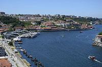Porto: výhľad z Miradouro da Serra do Pilar, rieka Douro, 13.5.2019 Porto